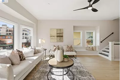 335 Hanover Ave, Oakland, CA 94606 - Photo 2