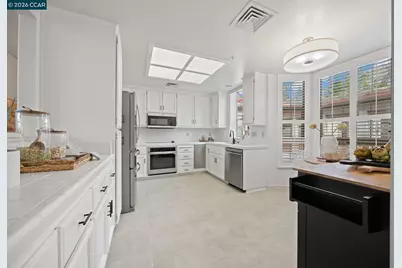 5913 Horsemans Canyon Dr #4C, Walnut Creek, CA 94595 - Photo 8