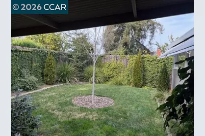 3179 Meadowbrook Dr, Concord, CA 94519 - Photo 2