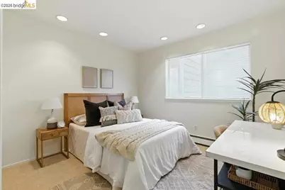 2601 College Ave #203, Berkeley, CA 94704 - Photo 10