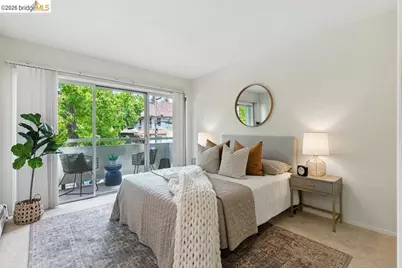 2601 College Ave #203, Berkeley, CA 94704 - Photo 12
