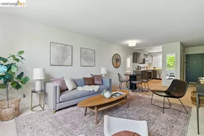 2601 College Ave #203, Berkeley, CA 94704 - Photo 2