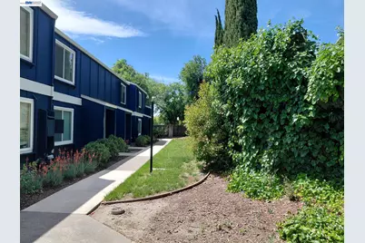 9 El Capitan Ln, Antioch, CA 94509 - Photo 2