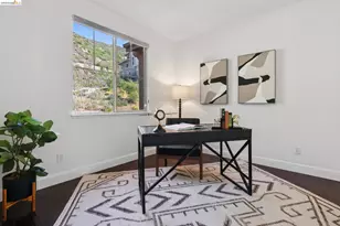 6466 Bayview Dr, Oakland, CA 94605 - Photo 42