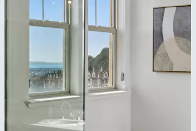 6466 Bayview Dr, Oakland, CA 94605 - Photo 32