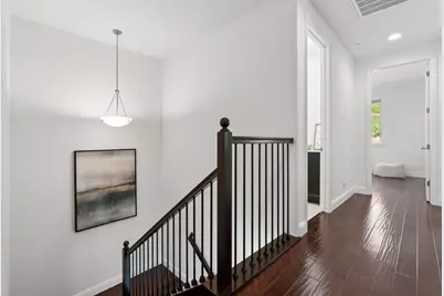 6466 Bayview Dr, Oakland, CA 94605 - Photo 26