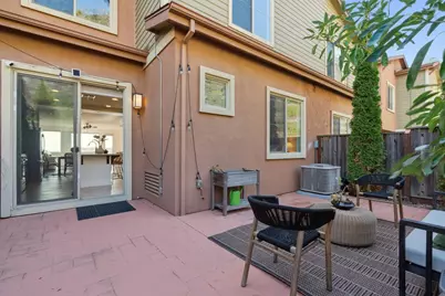 6466 Bayview Dr, Oakland, CA 94605 - Photo 24