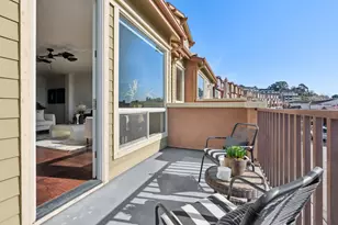 6466 Bayview Dr, Oakland, CA 94605 - Photo 10