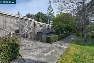 1641 Canyonwood Ct #3, Walnut Creek, CA 94595 - Photo 4