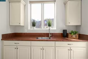 6010 Kolb Ranch Dr, Pleasanton, CA 94588 - Photo 20