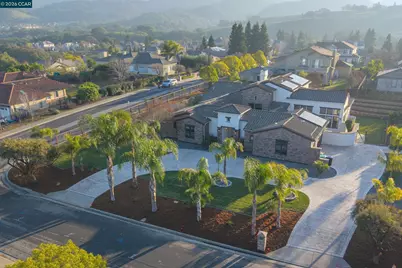 6010 Kolb Ranch Dr, Pleasanton, CA 94588 - Photo 4