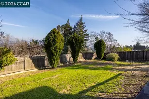 2542 Mockingbird Hill Rd, Walnut Creek, CA 94597 - Photo 36