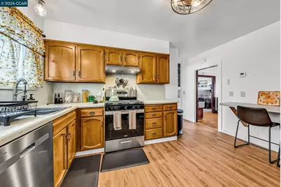 2628 Logan St, Oakland, CA 94601 - Photo 14