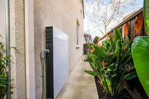 327 Brookview Way, Hayward, CA 94544 - Photo 38