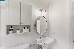 82 Sleepy Hollow Ln, Orinda, CA 94563 - Photo 30