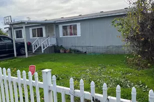 9515 Walter Ave, Oakland, CA 94603 - Photo 2