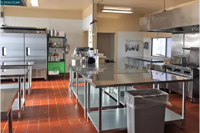 2818 Macarthur Blvd, Oakland, CA 94602 - Photo 4