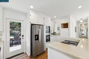 39 St Stephens Dr, Orinda, CA 94563 - Photo 12