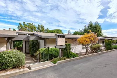 19100 Crest #107, Castro Valley, CA 94546 - Photo 2