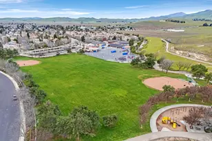 1127 Meadow Dr, Livermore, CA 94551 - Photo 40