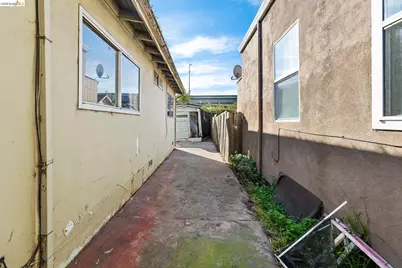 118 Maine Avenue, Richmond, CA 94804 - Photo 22