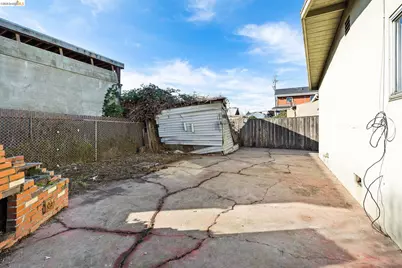 118 Maine Avenue, Richmond, CA 94804 - Photo 24