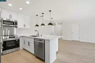 1077 Wesley Ct, Walnut Creek, CA 94597 - Photo 4