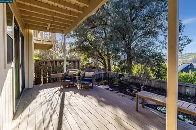 1875 Lamplight Ct, Walnut Creek, CA 94597 - Photo 38