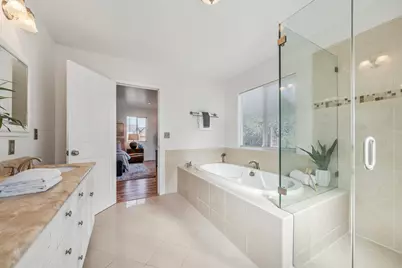 13000 Neptune Dr, San Leandro, CA 94577 - Photo 22