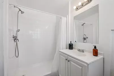 13000 Neptune Dr, San Leandro, CA 94577 - Photo 36