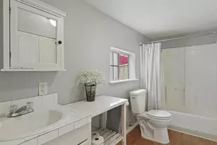 511 1/2 Locust St, Lodi, CA 95240 - Photo 6