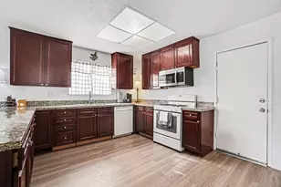 2725 Entrada Cir, Antioch, CA 94509 - Photo 8