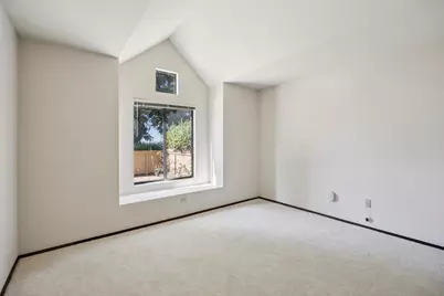 7577 Portree Dr, San Jose, CA 95135 - Photo 14