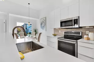 22 Schooner Ct, Richmond, CA 94804 - Photo 14