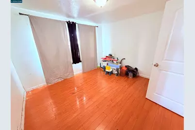 2625 75th Ave, Oakland, CA 94605 - Photo 8