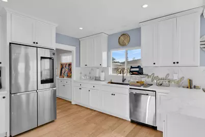 2468 Maxwell Ave, Oakland, CA 94601 - Photo 12