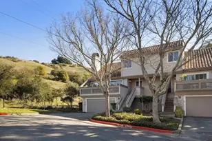 320 Corte Gabriel, Moraga, CA 94556 - Photo 2