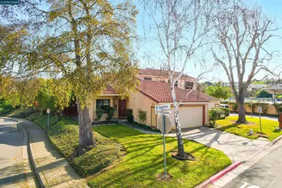 1 Sapphire Ct, Hercules, CA 94547 - Photo 2