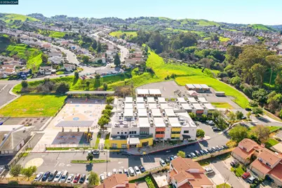 1 Sapphire Ct, Hercules, CA 94547 - Photo 30