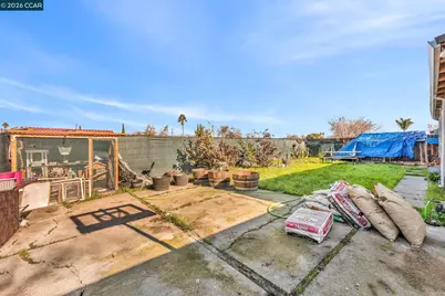 104 Alvarado Ave, Pittsburg, CA 94565 - Photo 32