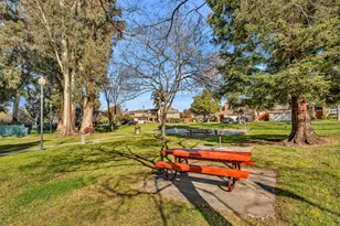 30300 Meridien Cir, Union City, CA 94587 - Photo 42