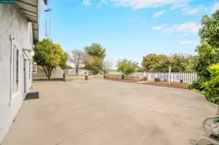 922 Coral Dr, Rodeo, CA 94572 - Photo 44