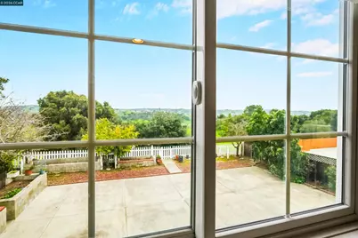 922 Coral Dr, Rodeo, CA 94572 - Photo 42