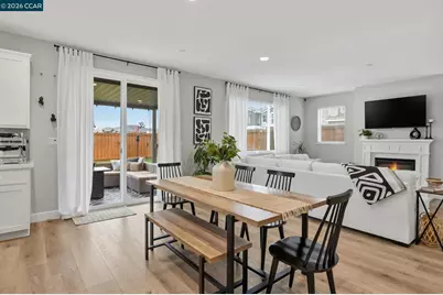 5227 Waterleaf Ln, Fairfield, CA 94534 - Photo 8