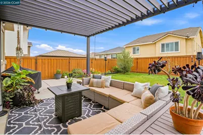 5227 Waterleaf Ln, Fairfield, CA 94534 - Photo 30