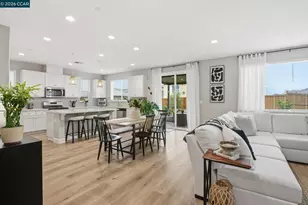 5227 Waterleaf Ln, Fairfield, CA 94534 - Photo 6