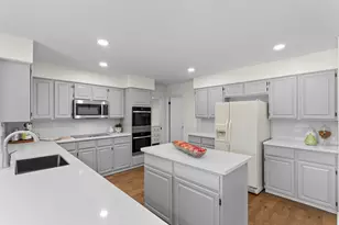 7825 Fairoaks Dr, Pleasanton, CA 94588 - Photo 22