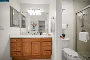 410 Camelback Rd, Pleasant Hill, CA 94523 - Photo 22