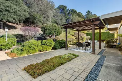 5780 Balmoral Dr, Oakland, CA 94619 - Photo 18