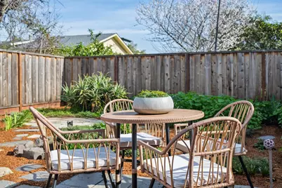 5216 Market St, Oakland, CA 94608 - Photo 32